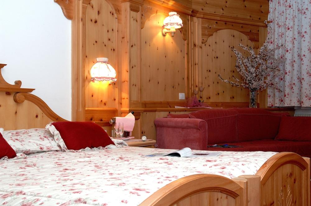 Hotel Dahu Мадона ди Кампильо Екстериор снимка