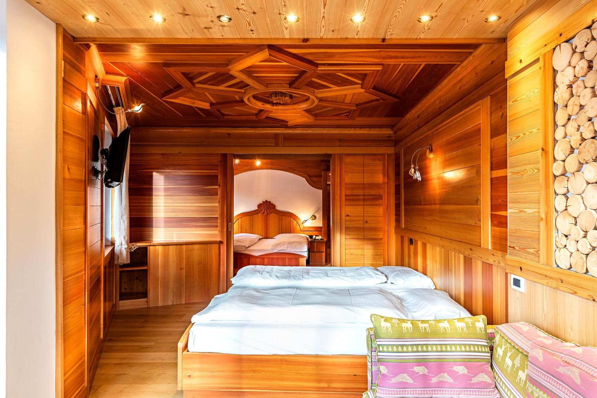 Hotel Dahu Мадона ди Кампильо Екстериор снимка