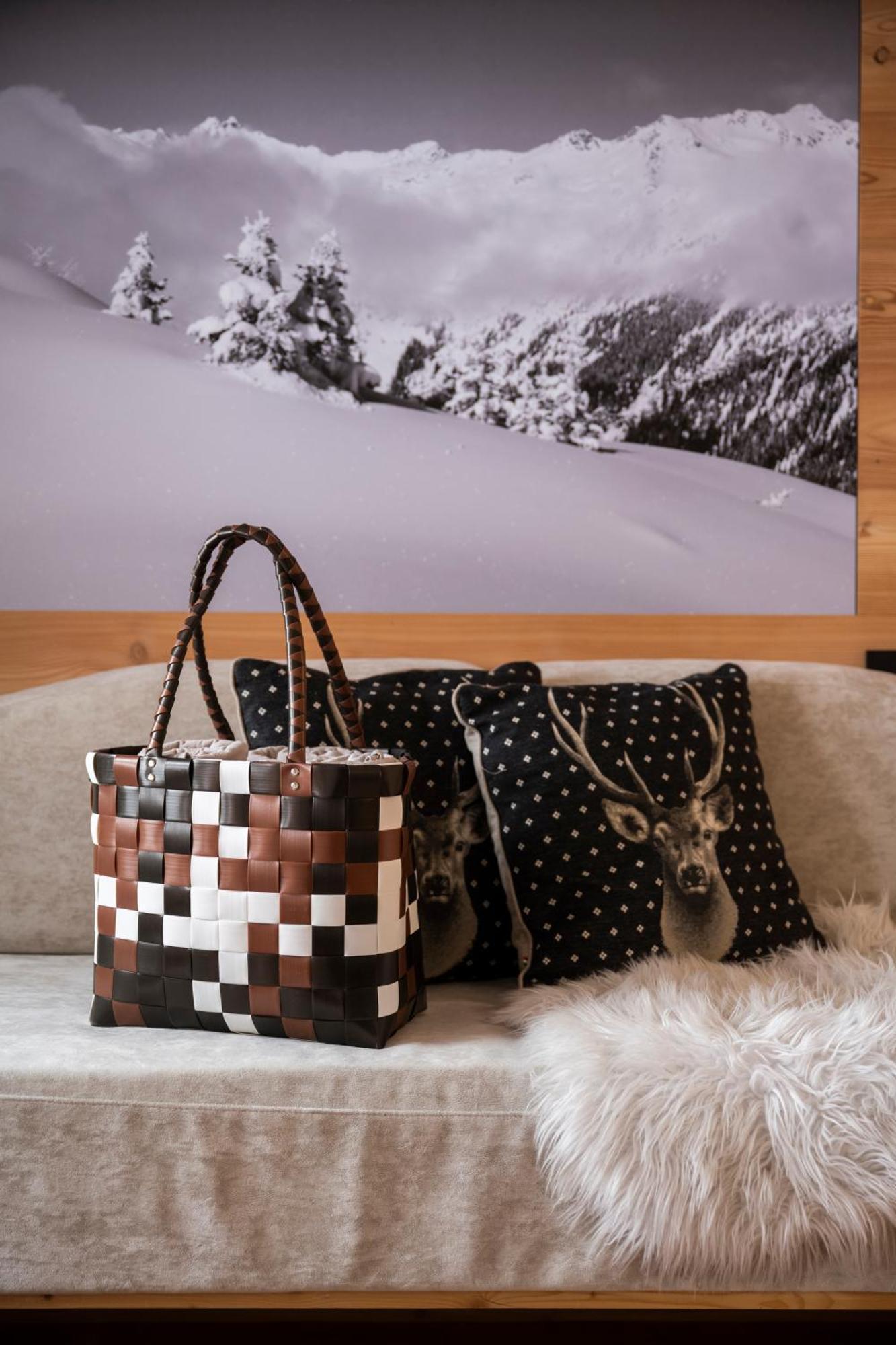 Hotel Dahu Мадона ди Кампильо Екстериор снимка